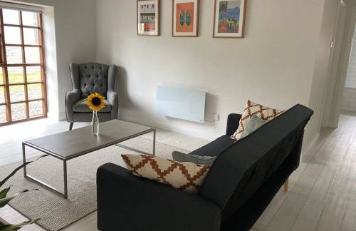 Light & Airy Vaulted Barn Conversion with a View - Photo 3