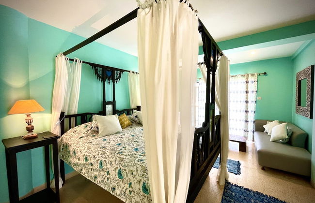 Casa Riverside- 5BHK Luxuty Pool Villa - Photo 16