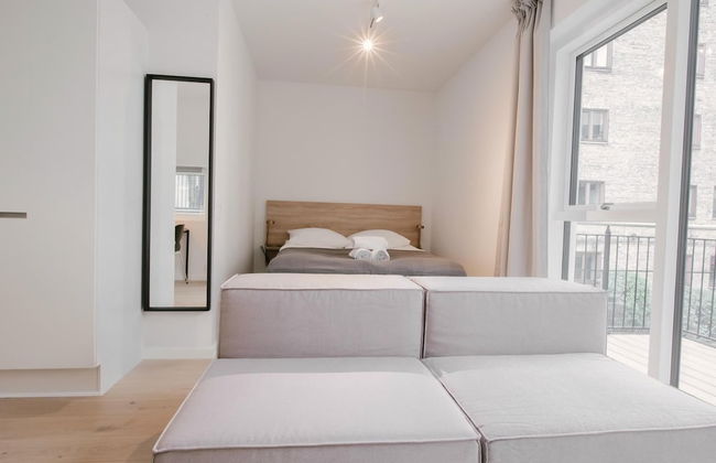 Townhouse Studio w Large Private Balcony - Foto 3