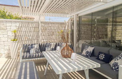 1 Bedroom Awesome Home In Leporano - Foto 11