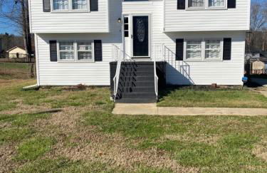 Hiker's Retreat modern 3 bedroom home with 2 baths - Foto 7