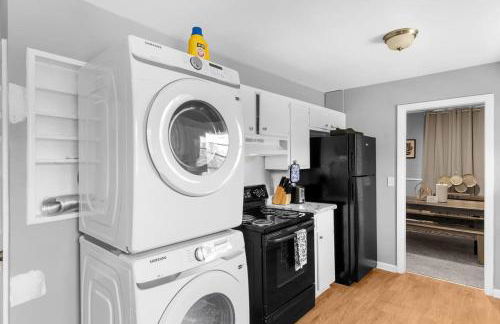 Broadmoor Bungalow - Both Units - Foto 50