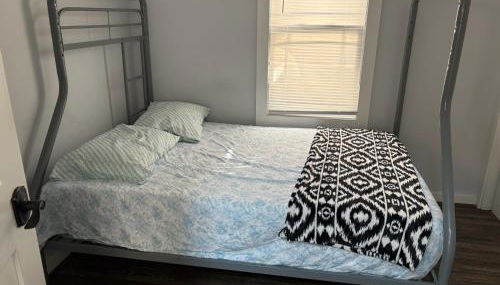 Cozy 3-BR Retreat, Four Blocks to Beach & Boardwalk home - Foto 2