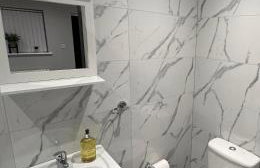 Luxury Detached Studio Apartment - Free Super Fast WiFi - Free Parking - 15 Mins from Luton Airport - Foto 5