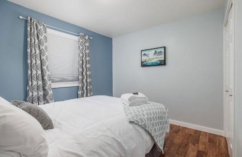 Cozy City Stay, 3bdrm near Airport - Photo 4