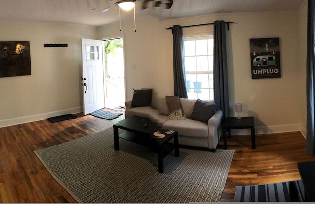 Renovated Cottage Minutes From Downtown - Foto 20