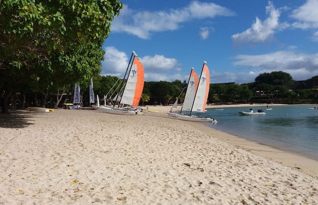 Sunny Private First Floor 1-br Beach Apartment With Spacious Balcony, Pool, Wifi - Photo 18