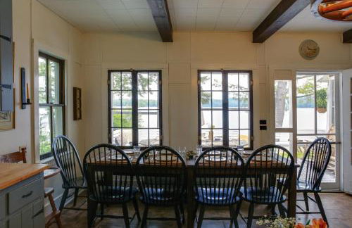 Authentic 1912 Adirondack Lake Camp with Fire Pit - Foto 8