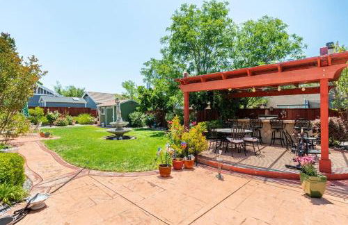 Hot Tub • Garden • Fire Pit • Gazebo • Office Room - Foto 36