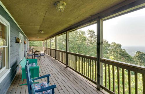 Bring a Pet! Mtn-View Bostic Retreat with Deck - Foto 25