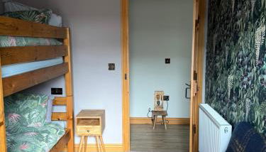 Distillers Cottage, Peaceful rural retreat in Lanarkshire, onsite craft distillery, hot tub, bbq hut, central for exploring Scotland - Foto 5