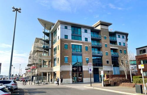 Quay & Sea View Spacious Modern Secure Parking - Photo 19