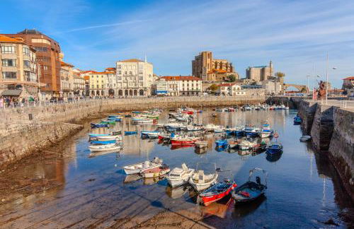 El Patio de Vespasiano-Calera- vistas a la iglesia junto al puerto - Photo 69