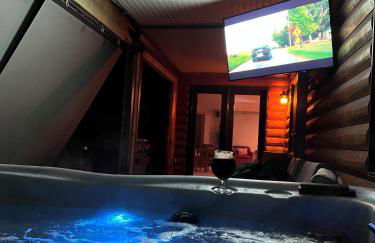 Large Log Home on Lake with Hot Tub - Foto 15