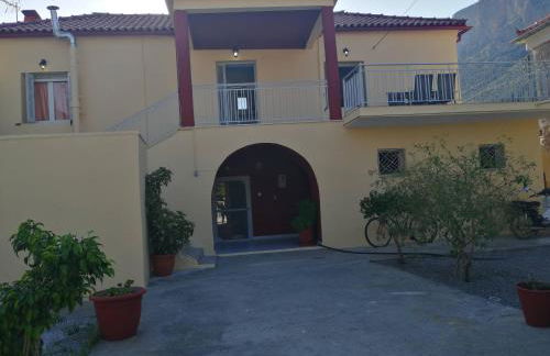 Sunny cozy House with grand courtyard - Foto 2