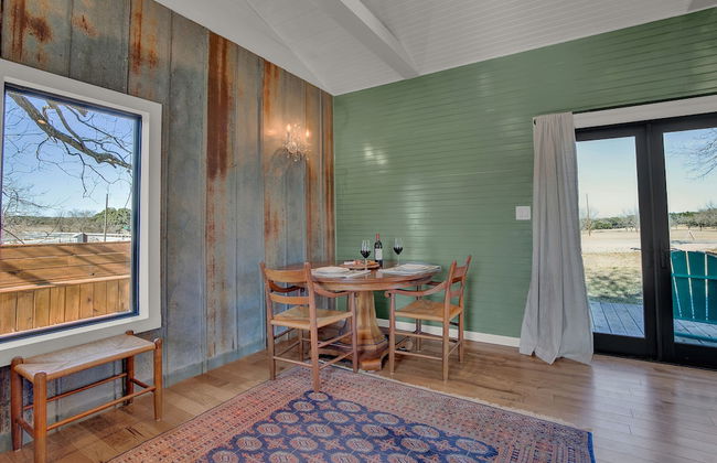 Stunning Home-right Across From Albert Dance Hall! - Foto 34