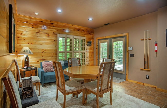 Iron Mountain Lodge 3 Bedroom Cabin by RedAwning - Foto 29