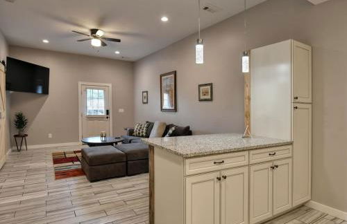 734 East Broadway, Unit 101 - Foto 4