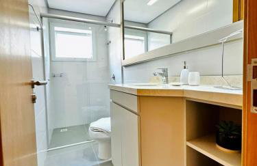 Apto LINDO com lareira, piscina aquecida e jacuzzi - Foto 30