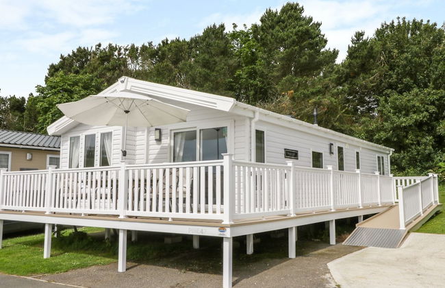 Cayton Pines Lodge at Cayton Bay Holiday Park - Foto 1