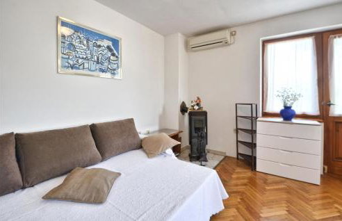 Stunning Home In Labin With Wifi - Photo 13