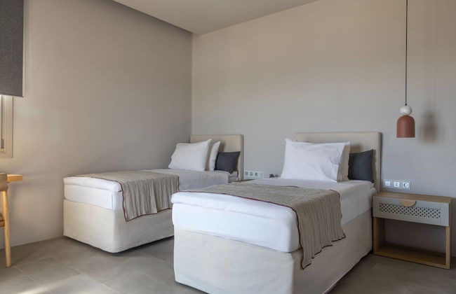 Poseidon of Paros - Photo 35