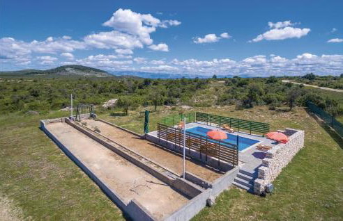 Six-Bedroom Holiday Home In Donje Rastane - Foto 9