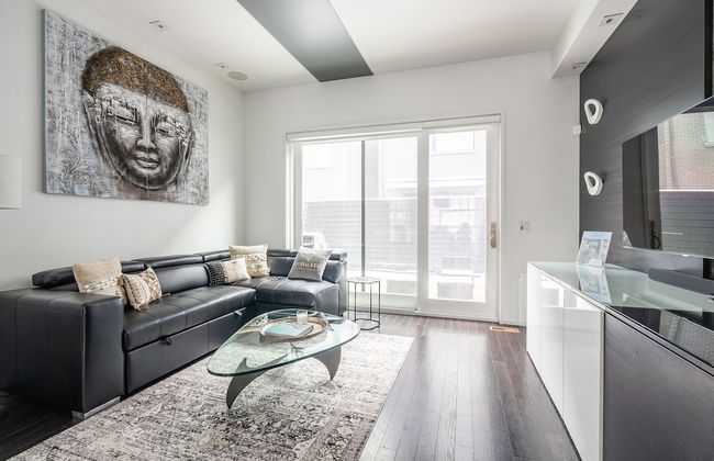 Luxury Townhouse in Downtown Toronto - Photo 33