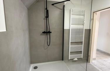 2 Zi Wohnung, zentrale Lage mit Parkplatz, 15 min vom Hbf Hamburg - Foto 5