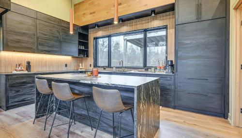 Walk to Lake! Modern Wisconsin Home with Patio - Foto 4