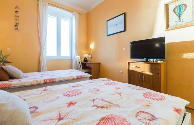 Charming Apartment in Zadar With City Views - Foto 24