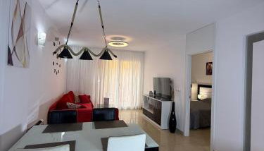 Apartamento en Playa Flamenca (residencial El Bosque) - Photo 4
