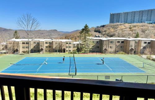 The Sugar Suite - Renovated with a View! Ski IN-OUT! Heated POOL, Hot tub, sauna, gym, AC, EV, adjustable bed - Foto 20