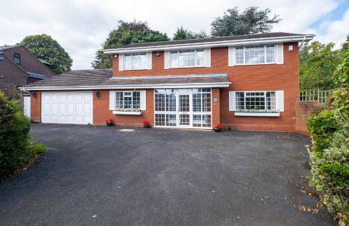 Spacious 6BR Villa in 32 Le More Birmingham with 7 Beds and Free Onsite Parking - Foto 57
