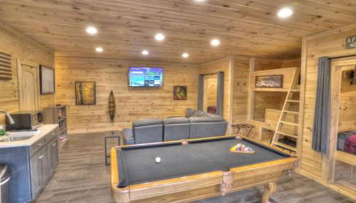 Luxury Cabin Sleeps 8 with creekside fire pit near Helen GA - Foto 4, Other