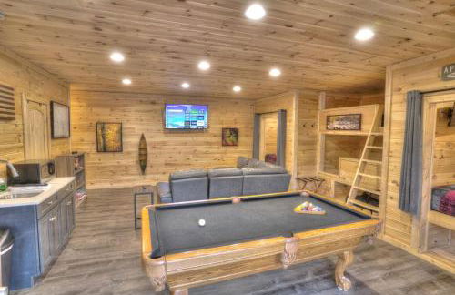 Luxury Cabin Sleeps 8 with creekside fire pit near Helen GA - Foto 4