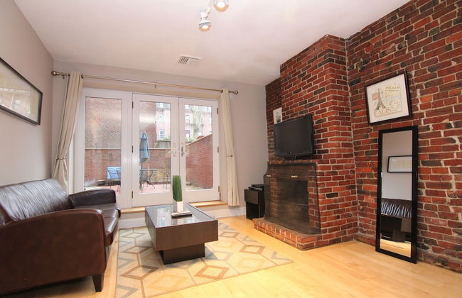 Maverick Suites at 402 Columbus Ave - Foto 44