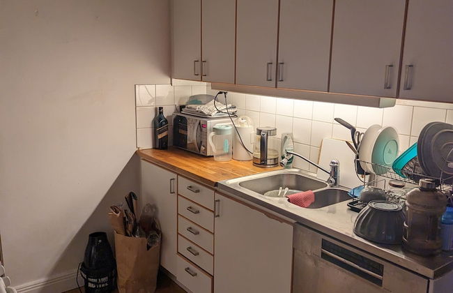 Stylish 2-bed Apartment in Central Stockholm - Photo 3