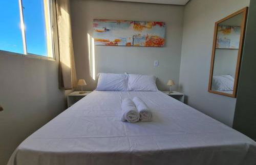 Kitnet303 centro, c linda vista janela, tv smart - Foto 12