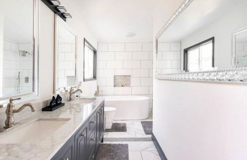 The Black and White House - Foto 72