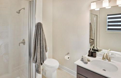 Luxury 3 bedroom, all with private bathrooms - Foto 17