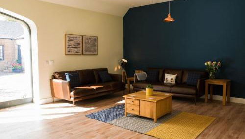 Stunning Edinburgh 1820s stables converted house - Foto 3