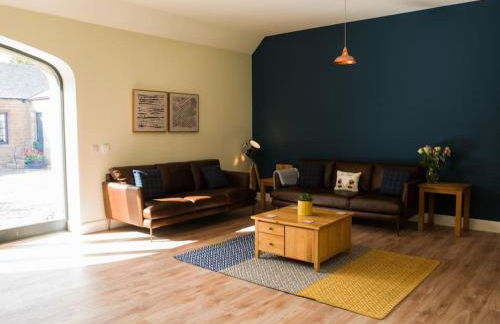 Stunning Edinburgh 1820s stables converted house - Foto 3