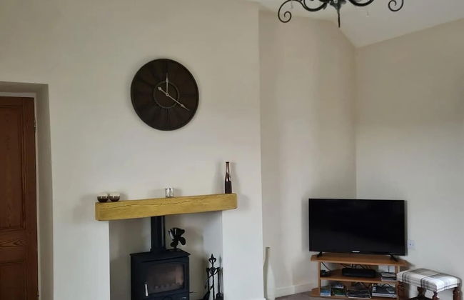 Beautiful 2-bed Semi Rural Cottage Enclosed Garden - Foto 16