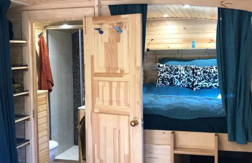 Roulotte Gîtes O bien-être massage Spa Séjour bien-être en hébergement insolite roulotte Karantez ou en gîtes Melon ou Yock à 800 m des plages - Foto 80