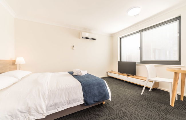 Batavia Apartment - Photo 8