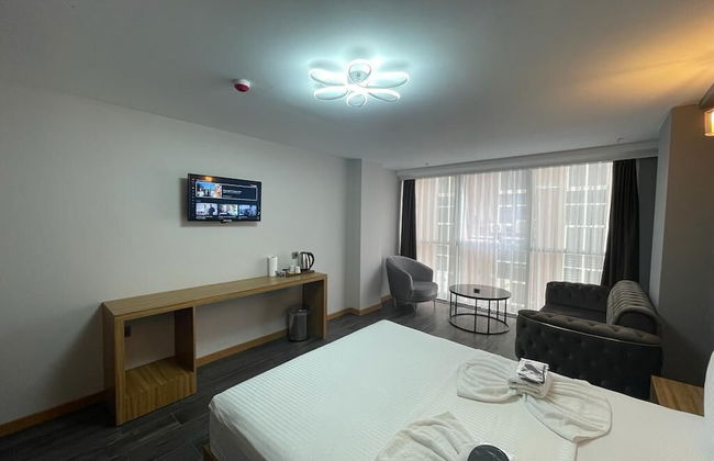 Waves Hotel - Photo 15