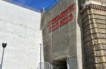 Harbour view-Sleeps 4-Sea View-Parking-Balcony - Foto 22