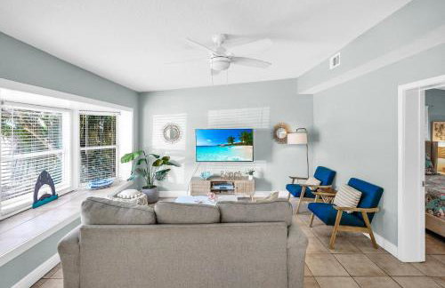 Two Homes, Private Pool, Game Room & Steps to the Beach - Foto 6