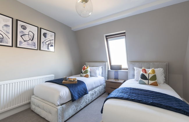 Elliot Oliver - Stunning 6 Bedroom Regency House With Parking - Photo 6